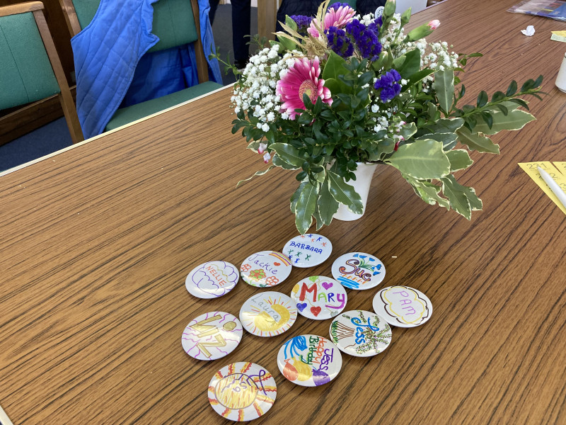 Volunteer for modest Monthly floral table arrangements required